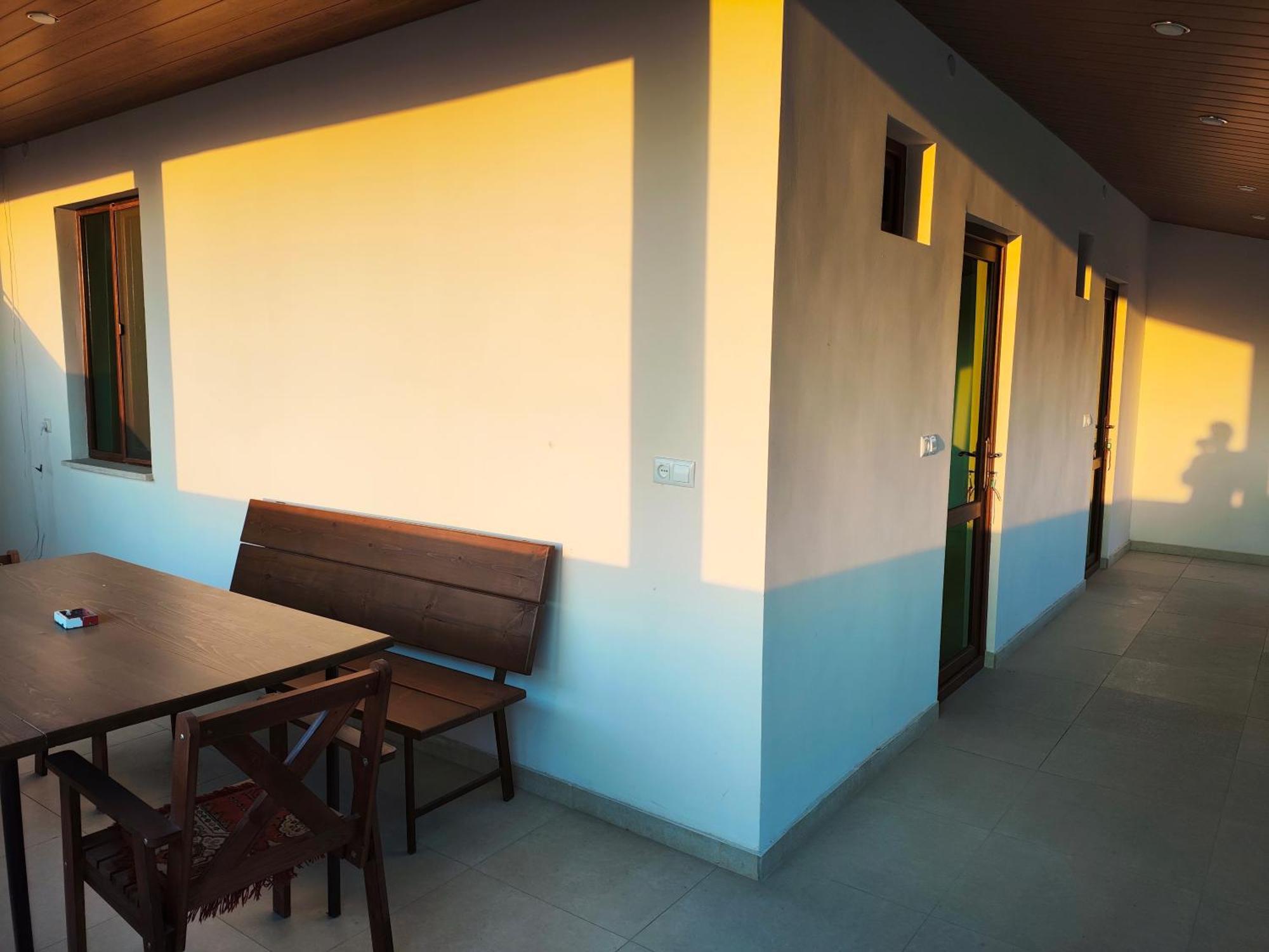Apex Rest House Of 10 Rooms And Pool Ереван Екстериор снимка